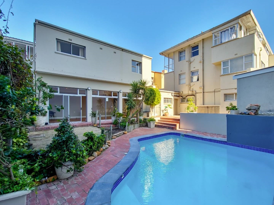 To Let 2 Bedroom Property for Rent in Sea Point Western Cape